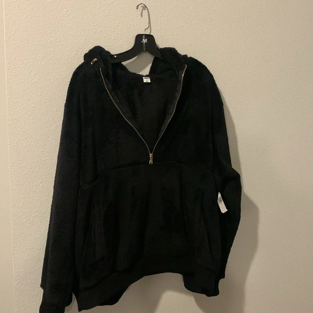 Old Navy Cozy Faux-Fur Sherpa 1/2-Zip Hoodie - Picture 10 of 10